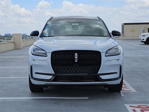 New 2025 Lincoln Corsair AWD w/ Equipment Group 101A image 2