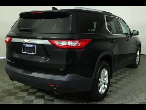 Used 2018 Chevrolet Traverse LT AWD/4WD image 12