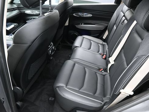 Used 2025 Genesis Electrified GV70 AWD/4WD image 28