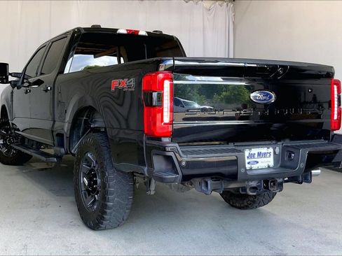 Used 2023 Ford F250 Lariat w/ Sport Appearance Package AWD/4WD image 5
