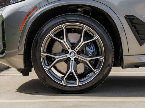 Used 2026 BMW X5 M60i image 29