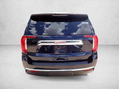 Used 2023 GMC Yukon SLT w/ SLT Premium Package AWD/4WD image 13