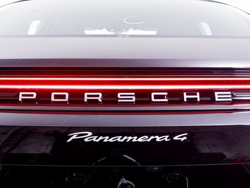 New 2025 Porsche Panamera 4 image 13