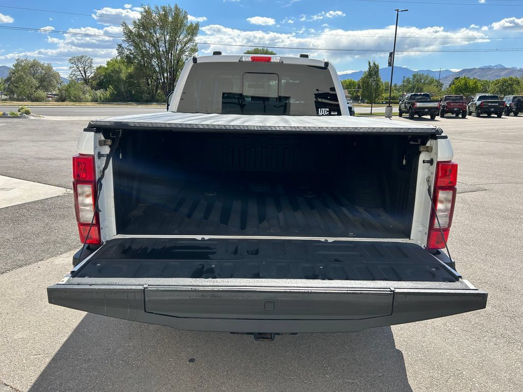 Used 2020 Ford F350 Lariat w/ Lariat Ultimate Package AWD/4WD image 6
