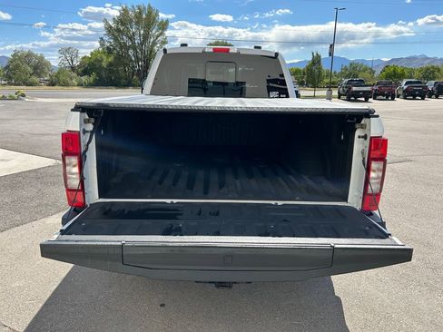 Used 2020 Ford F350 Lariat w/ Lariat Ultimate Package AWD/4WD image 6
