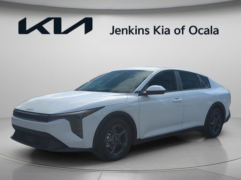 New 2026 Kia K4 LXS image 6