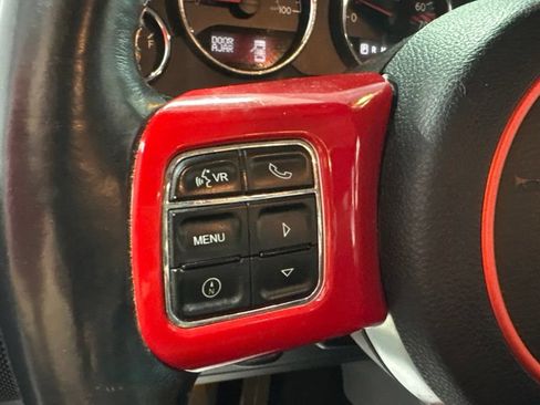 Used 2016 Jeep Wrangler Unlimited Rubicon AWD/4WD image 31