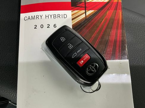 Used 2026 Toyota Camry SE FWD image 13