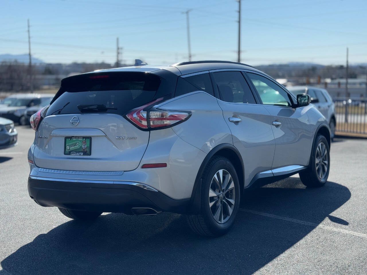 Used 2017 Nissan Murano SV w/ Premium Package AWD/4WD image 4