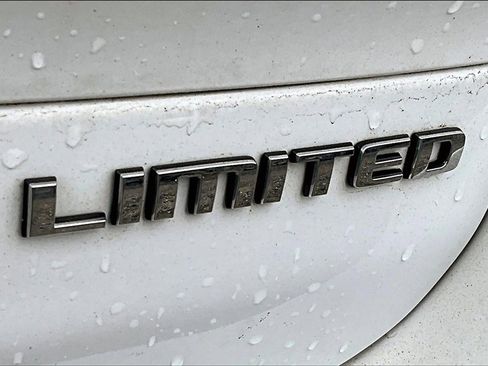 Used 2021 Jeep Grand Cherokee L Limited image 8