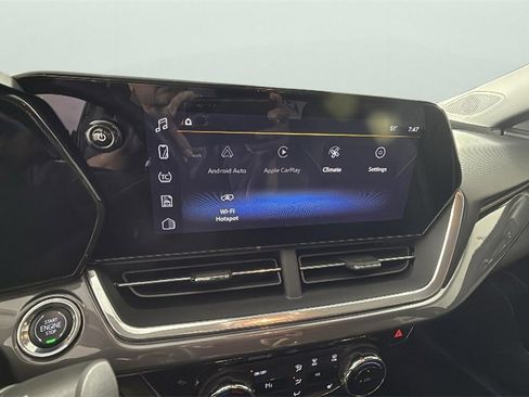 Used 2024 Chevrolet Trax ACTIV w/ Sunroof Package image 22