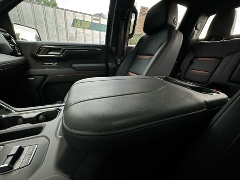 Used 2024 GMC Sierra 1500 AT4 w/ Technology Package AWD/4WD image 24