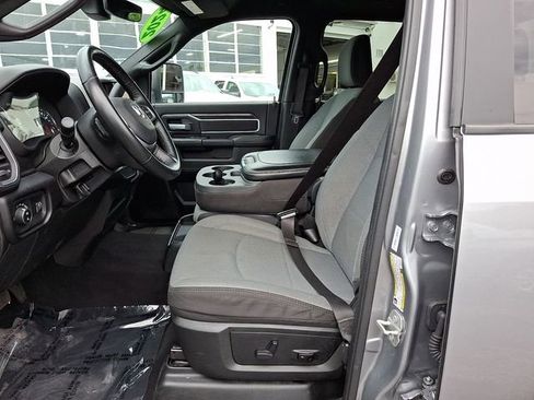 Used 2024 RAM 2500 Big Horn AWD/4WD image 13