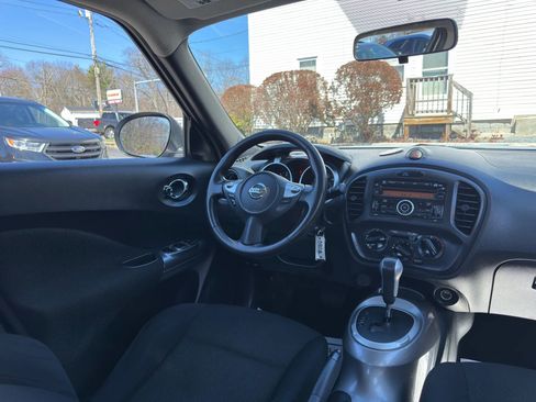 Used 2014 Nissan Juke S image 28