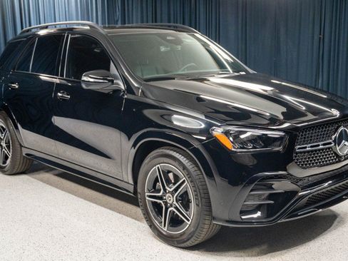 Certified 2026 Mercedes-Benz GLE 450 4MATIC image 3