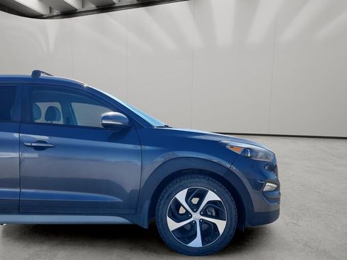 Used 2017 Hyundai Tucson Sport image 8