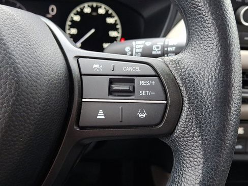 Certified 2023 Honda HR-V LX image 20