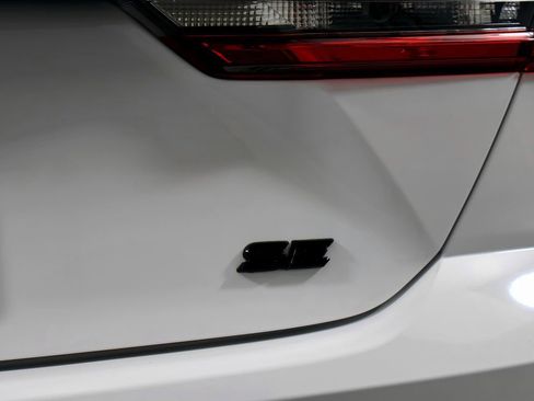 Used 2025 Toyota Camry SE AWD/4WD image 17