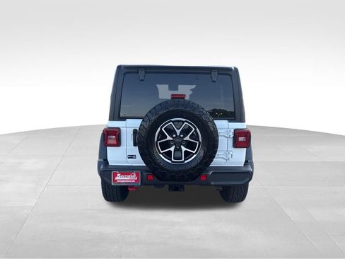 Used 2024 Jeep Wrangler Unlimited Rubicon AWD/4WD image 4