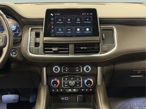 Used 2022 GMC Yukon SLT w/ SLT Luxury Package image 34