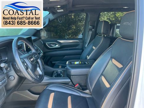 Used 2023 GMC Yukon AT4 w/ Technology Package AWD/4WD image 10