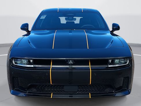 Used 2025 Dodge Charger R/T w/ Quick Order Package 25M R/T image 2