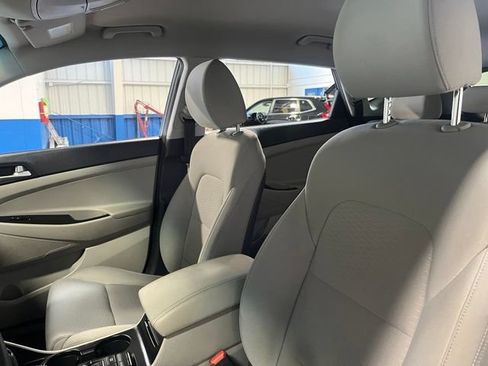 Used 2019 Hyundai Tucson Value FWD image 23