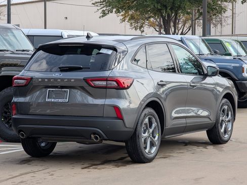 New 2026 Ford Escape ST-Line w/ Tech Pack #1 image 4