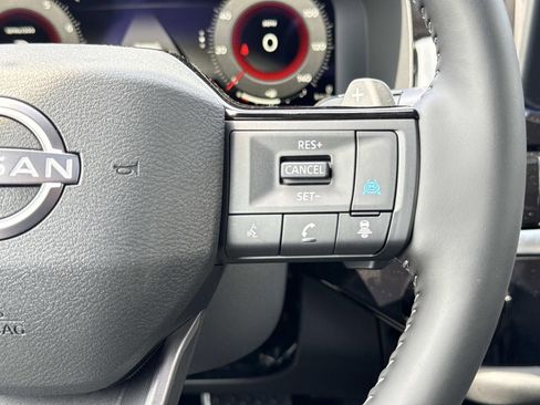 New 2026 Nissan Pathfinder SL w/ SL Premium Package AWD/4WD image 14