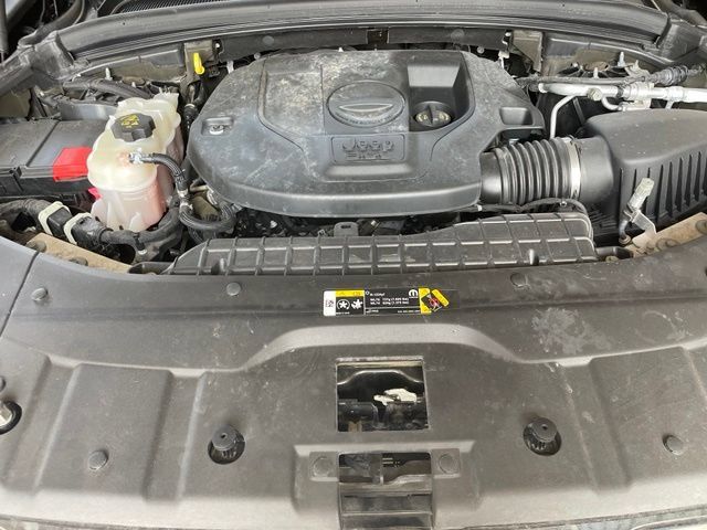 Used 2022 Jeep Grand Cherokee Overland RWD image 30