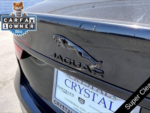 Used 2024 Jaguar XF R-Dynamic SE RWD image 31