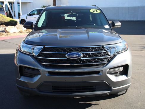 Used 2022 Ford Explorer XLT image 12
