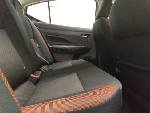 Used 2024 Nissan Versa SR FWD image 19