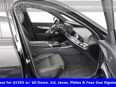 Certified 2025 BMW 760i xDrive w/ Executive Package image 22