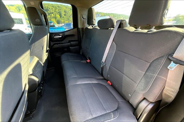 Used 2022 Chevrolet Silverado 1500 LT AWD/4WD image 27