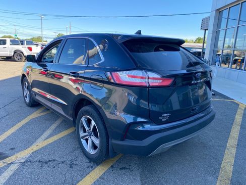 Used 2022 Ford Edge SEL w/ Convenience Package AWD/4WD image 2