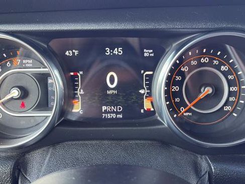 Used 2018 Jeep Wrangler Unlimited Sahara image 51