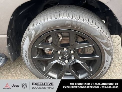 Used 2023 RAM 1500 Laramie AWD/4WD image 7