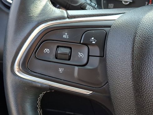 Used 2023 Buick Encore GX Select w/ Sport Touring Package FWD image 21