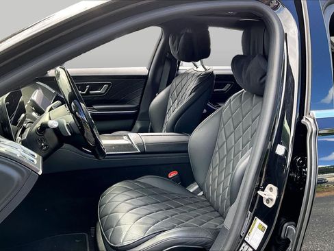 Used 2025 Mercedes-Benz S 500 4MATIC image 8