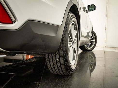 Used 2017 Hyundai Santa Fe Limited image 59