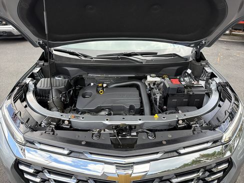 Used 2025 Chevrolet Equinox LT w/ Safety and Technology Package FWD image 36