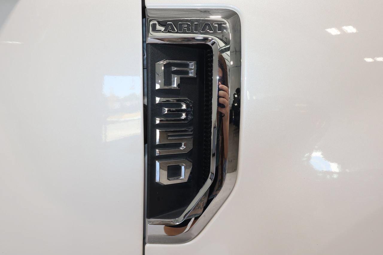 Used 2019 Ford F350 Lariat w/ Lariat Ultimate Package AWD/4WD image 22