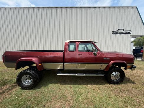 Used 1993 Dodge D/W Truck 350 AWD/4WD image 6