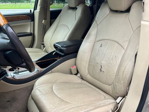Used 2011 Buick Enclave CXL AWD/4WD image 8