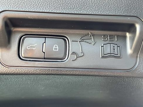 Certified 2023 Ford Explorer Limited w/ Equipment Group 301A AWD/4WD image 13