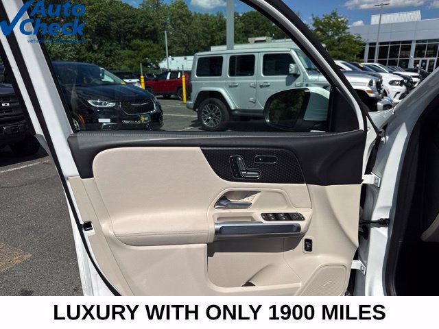 Used 2026 Mercedes-Benz GLB 250 4MATIC image 33