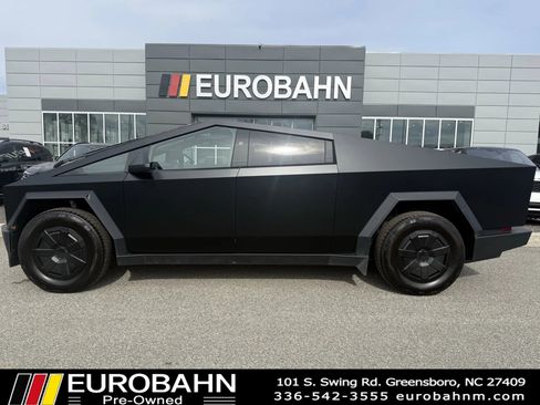 Used 2024 Tesla Cybertruck Cyberbeast AWD/4WD image 3