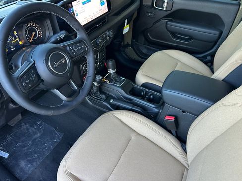 New 2026 Jeep Gladiator Willys AWD/4WD image 9