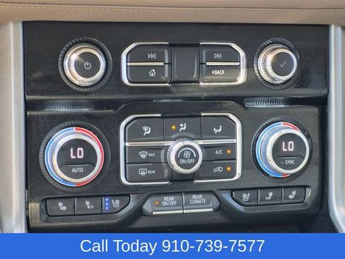 Used 2023 GMC Yukon XL Denali AWD/4WD image 27